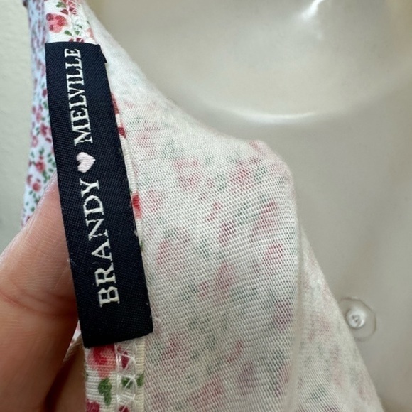 Brandy Melville Red Pink Floral Amara - Picture 5 of 9